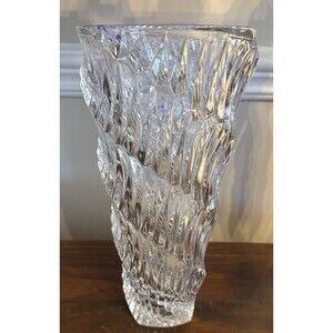 Mikasa Mystique 12" Spiral Cut Crystal Vase Rare Mint Condition Wave Pattern